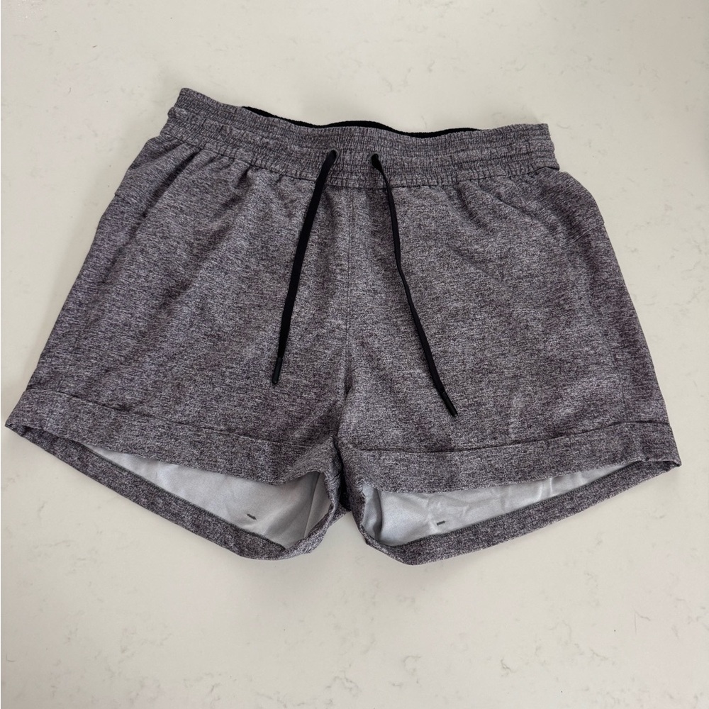 Lululemon Spring Break Away Short 3”
